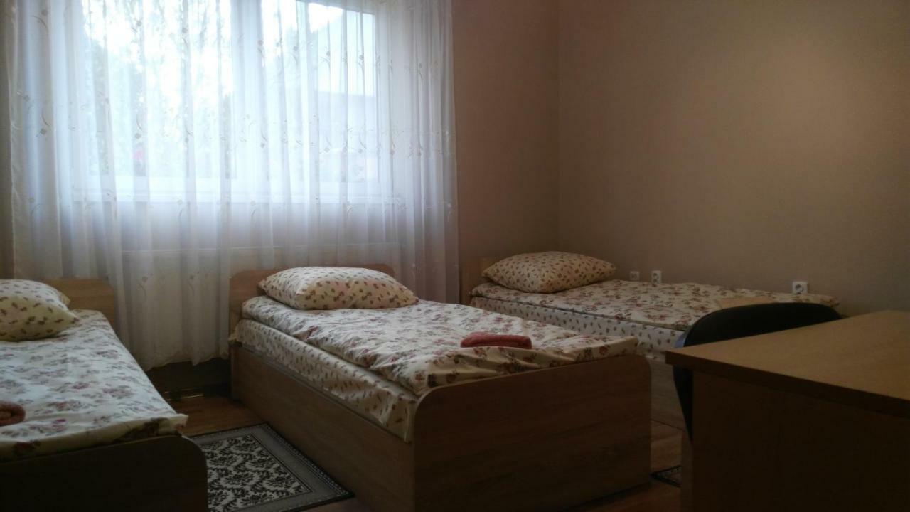 Apartments I & I Berehove  Extérieur photo